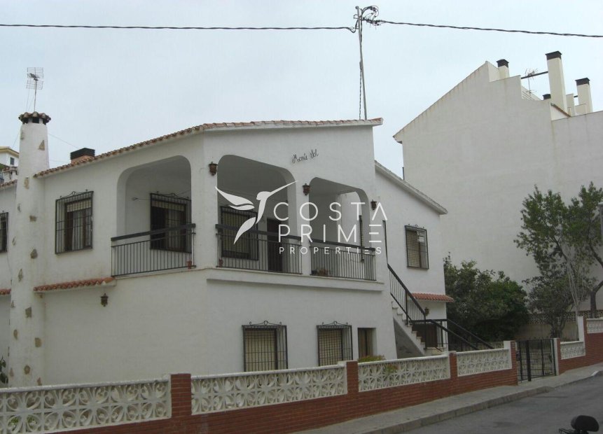 Újraértékesítés - Villa  - La Nucía