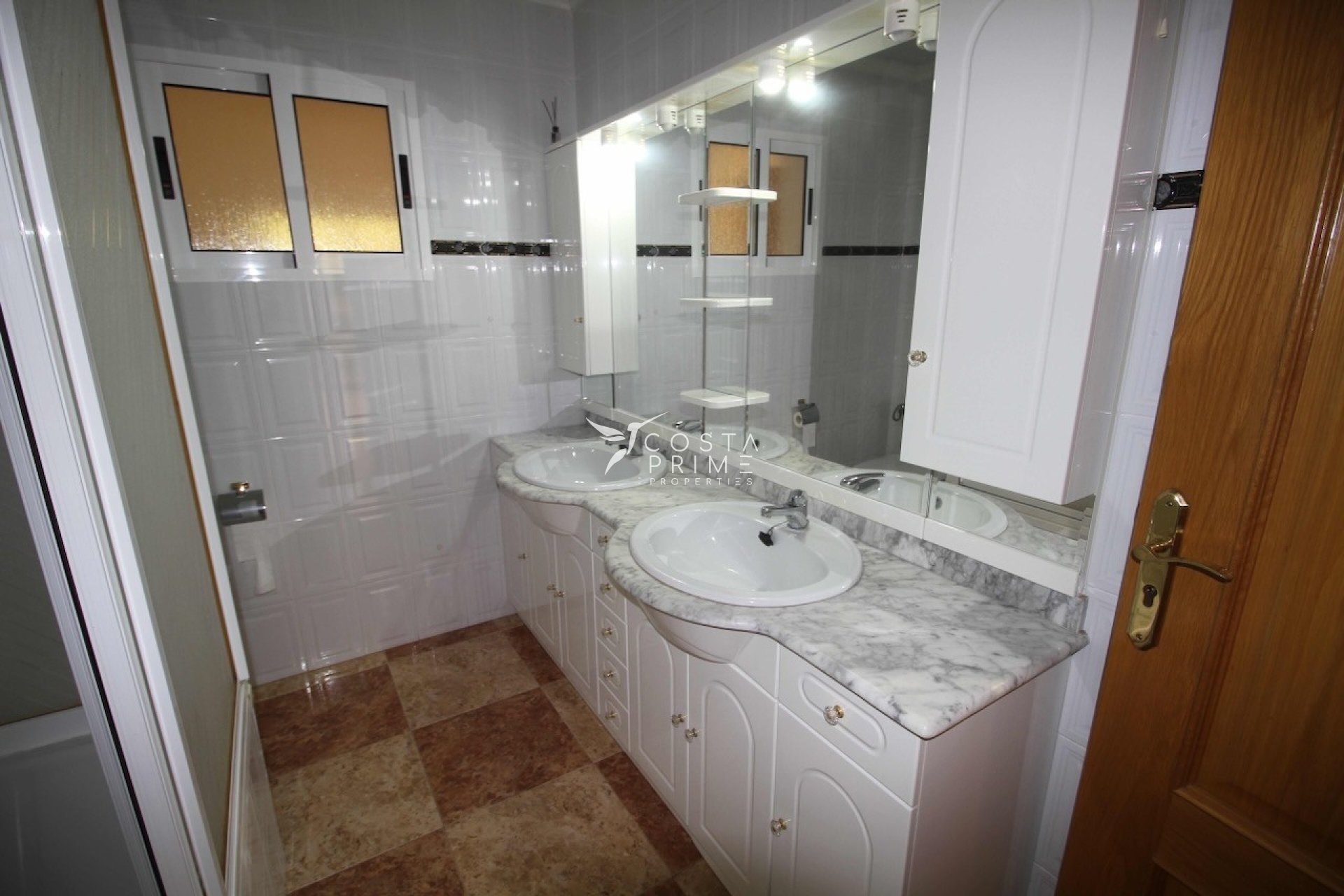 Újraértékesítés - Villa  - La Nucía