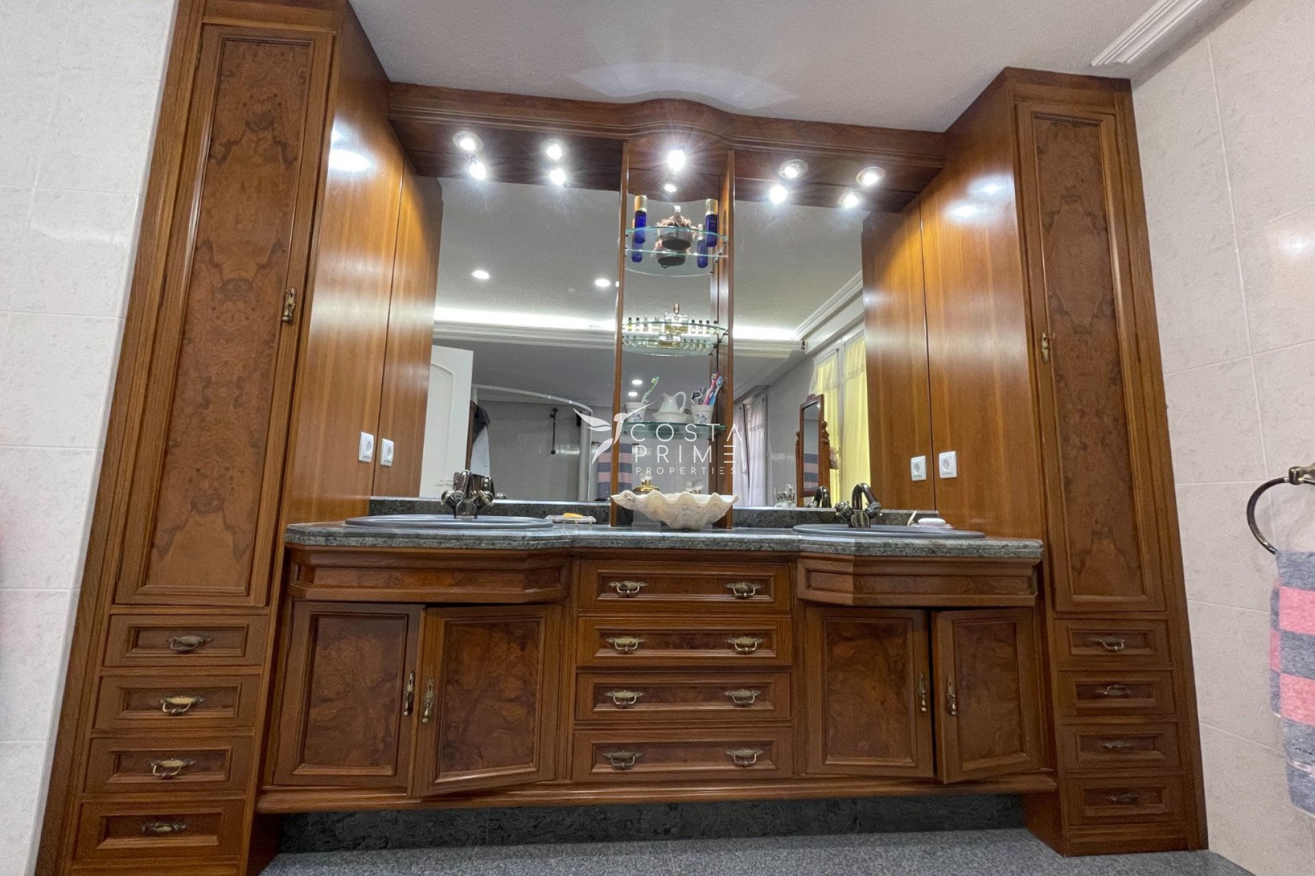 Újraértékesítés - Villa  - Orihuela
