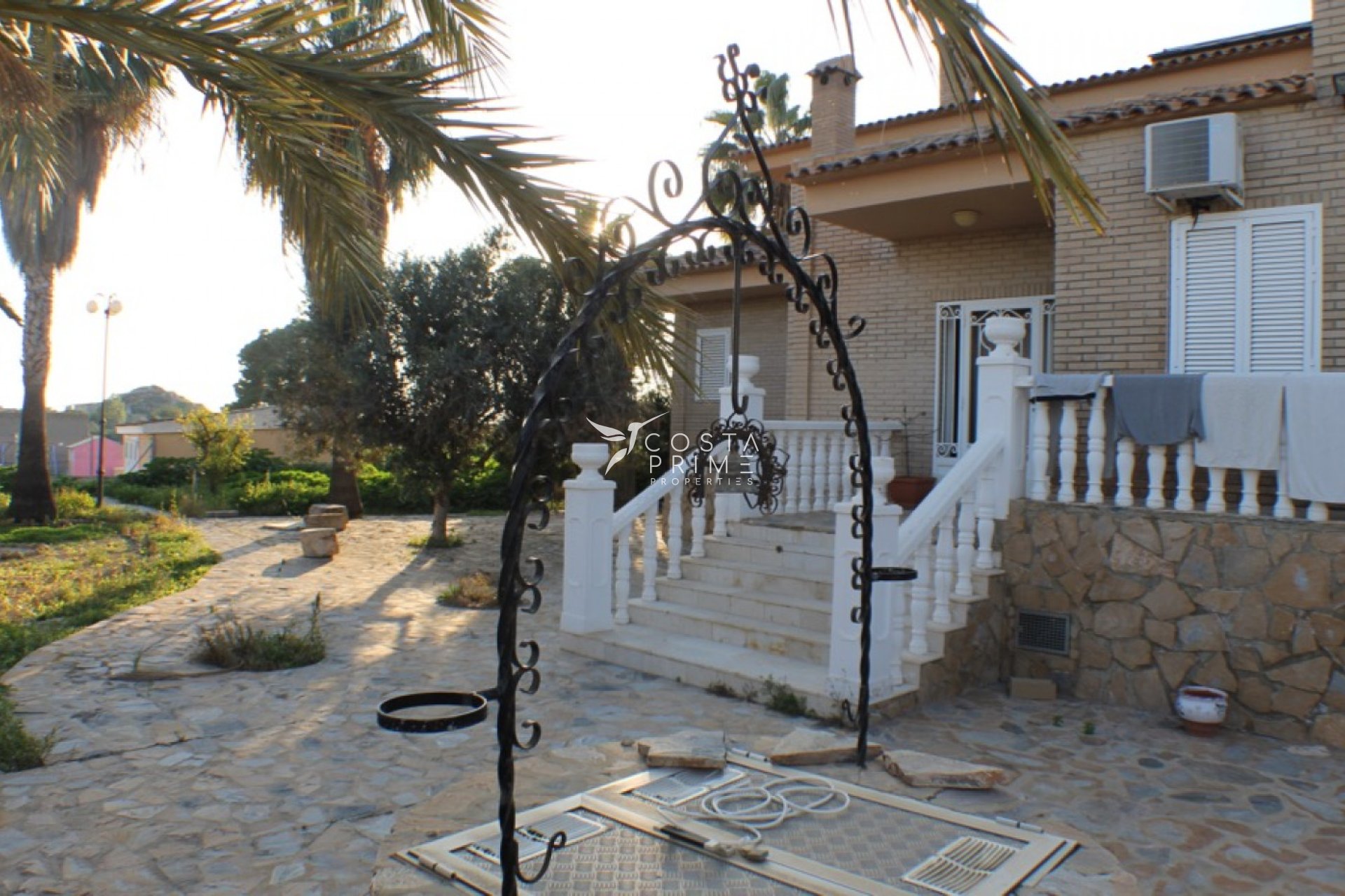 Újraértékesítés - Villa  - Villajoyosa