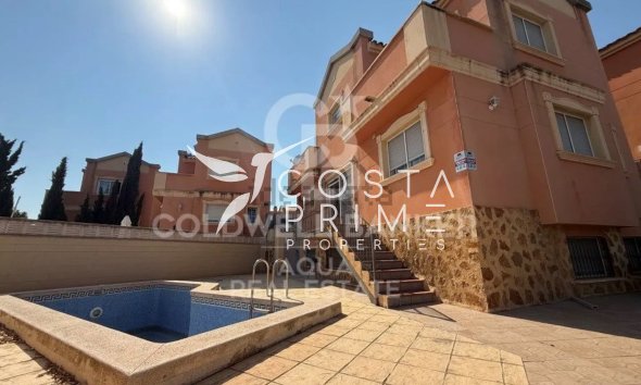 Villa  - Resale -
            La Nucía - C-4174