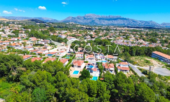 Villa  - Resale - La Nucía - Urbanisations