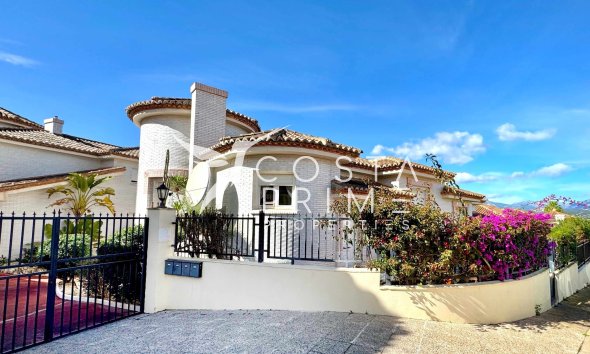 Villa  - Újraértékesítés - Albir - Albir
