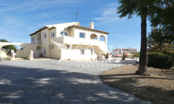 Villa  - Újraértékesítés - Alfas del Pí - Alfas del Pí