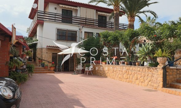 Villa  - Újraértékesítés -
            La Nucía - D-4005