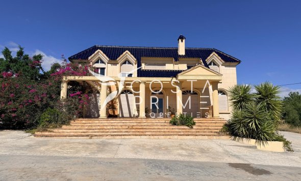 Villa  - Újraértékesítés -
            Mutxamel - D-4181