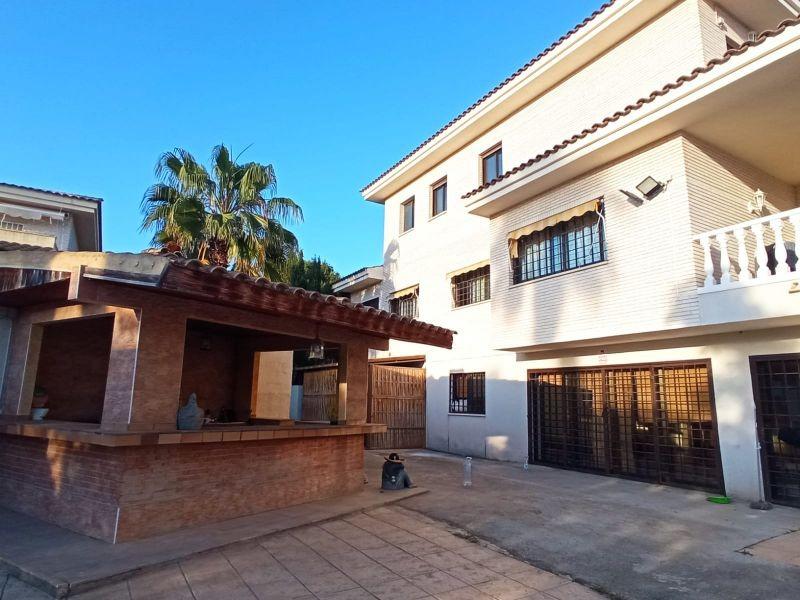 Агенция за недвижими имоти - Имоти Премиер - имот - 1246987, Цена: 890000 EUR