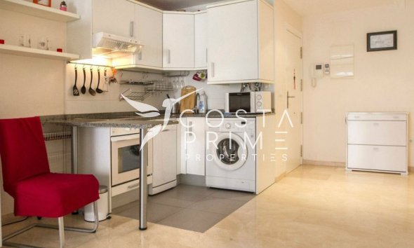 Resale - Apartment / Flat - Benidorm