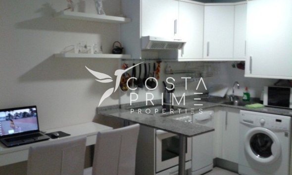 Resale - Apartment / Flat - Benidorm