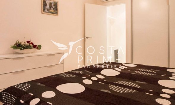 Resale - Apartment / Flat - Benidorm