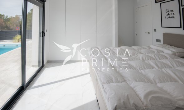 Nowy budynek - Szalet - Pinar de Campoverde