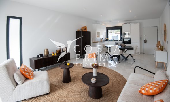 Nowy budynek - Szalet - Pinar de Campoverde