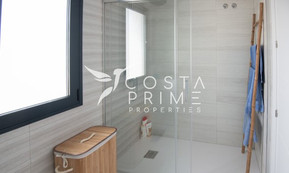 Nowy budynek - Szalet - Pinar de Campoverde