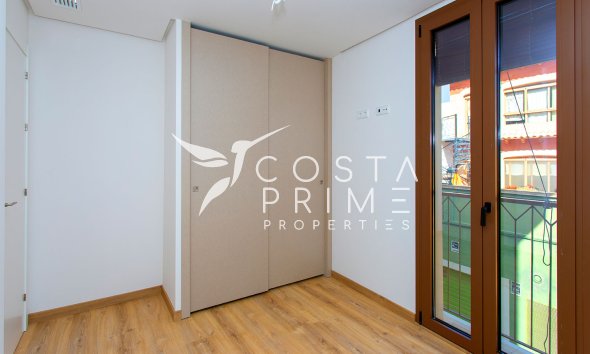 Nowy budynek - Daszek - Hondón de las Nieves