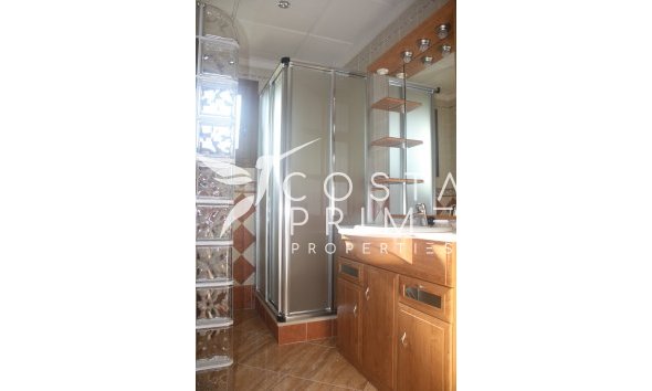 Nowy budynek - Szalet - Torrevieja