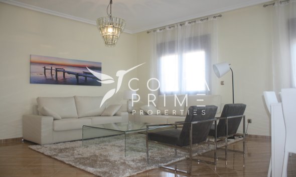 Nowy budynek - Szalet - Torrevieja