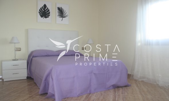 Nowy budynek - Szalet - Torrevieja