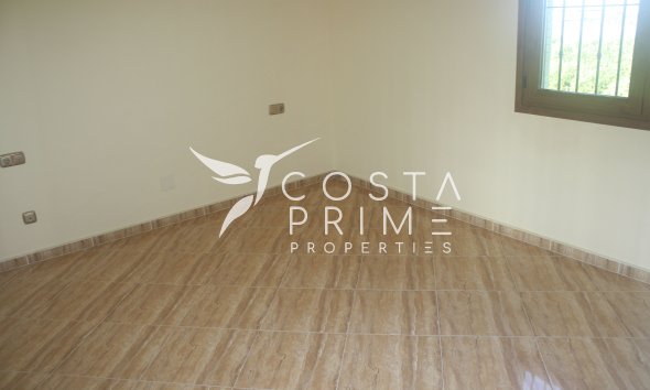 Nowy budynek - Szalet - Torrevieja