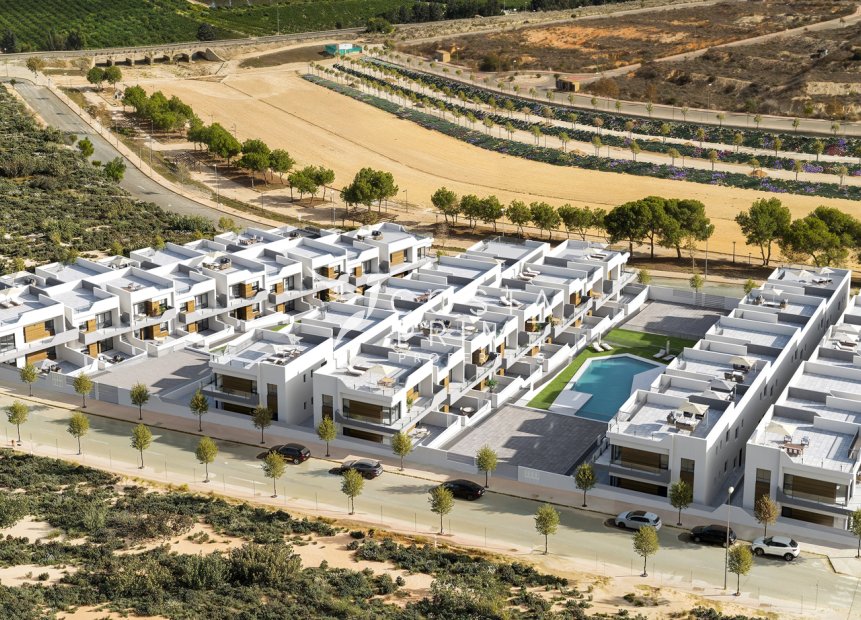 Új építésű - Városháza / Semi - San Miguel de Salinas