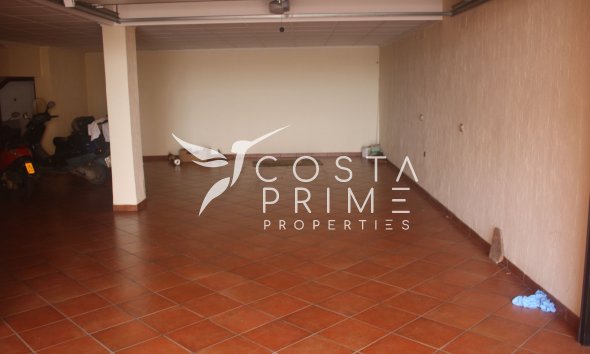 Nowy budynek - Szalet - Torrevieja