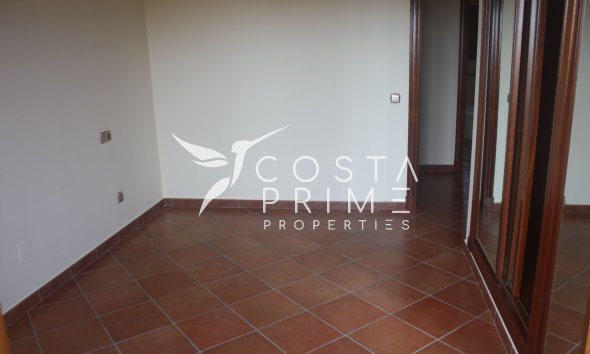 Nowy budynek - Szalet - Torrevieja