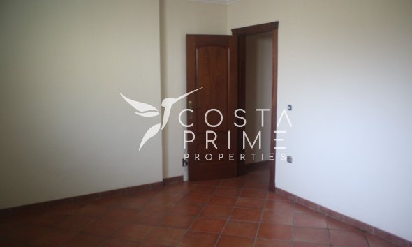 Nowy budynek - Szalet - Torrevieja