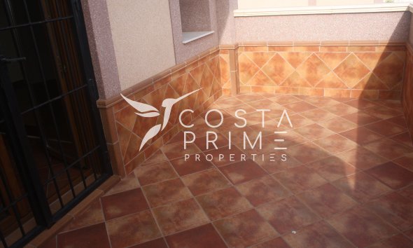 Nowy budynek - Szalet - Torrevieja