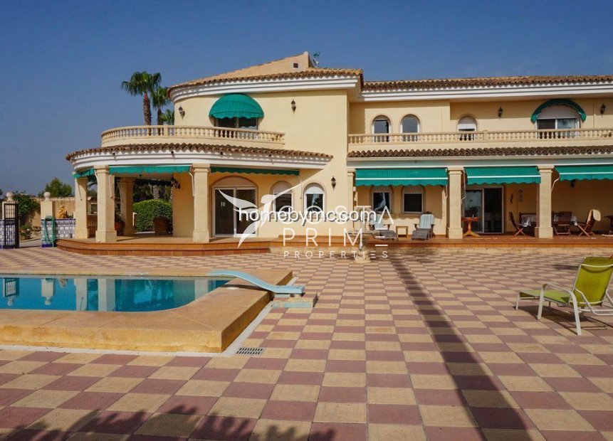 Resale - Villa  - Alfas del Pí