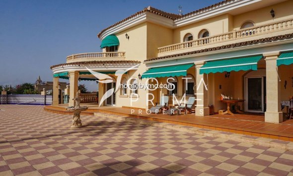 Resale - Villa  - Alfas del Pí