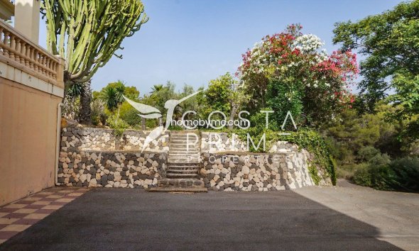 Resale - Villa  - Alfas del Pí