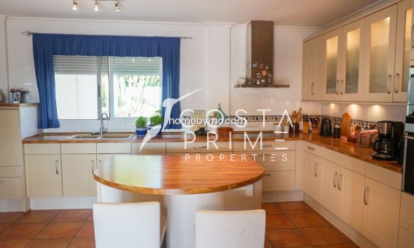 Resale - Villa  - Alfas del Pí