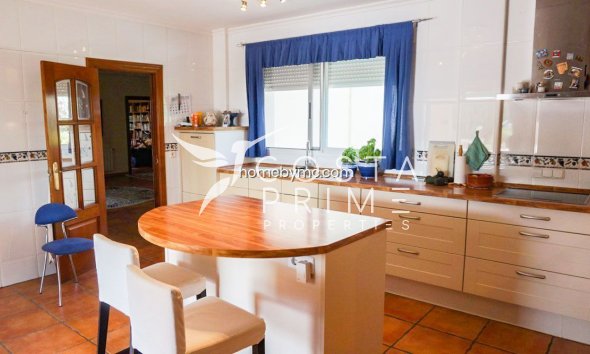 Resale - Villa  - Alfas del Pí