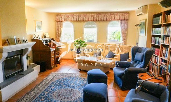 Resale - Villa  - Alfas del Pí