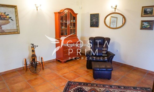 Resale - Villa  - Alfas del Pí