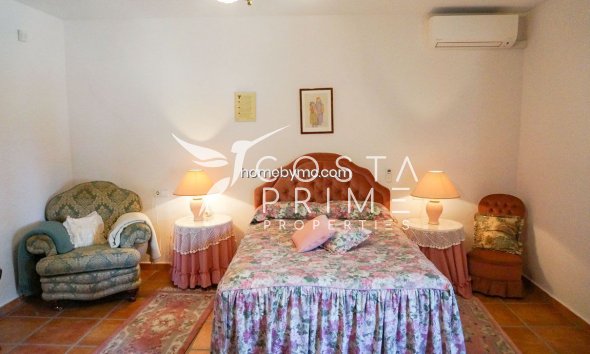 Resale - Villa  - Alfas del Pí