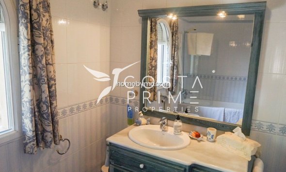 Resale - Villa  - Alfas del Pí