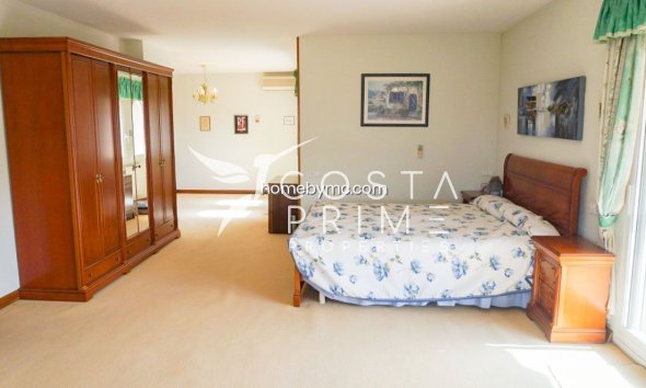 Resale - Villa  - Alfas del Pí