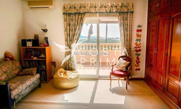 Resale - Villa  - Alfas del Pí