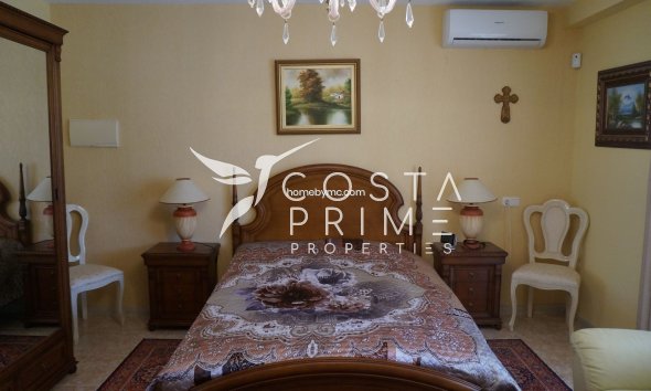 Resale - Villa  - Alfas del Pí