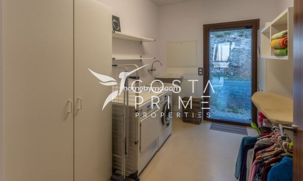 Resale - Villa  - Polop