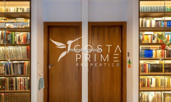 Resale - Villa  - Polop