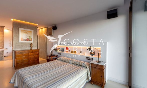 Resale - Villa  - Polop