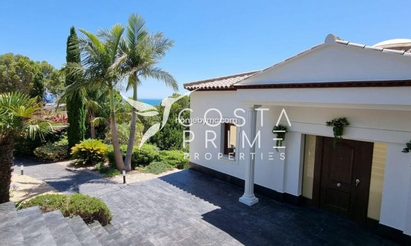 Resale - Villa  - Altea