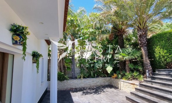 Resale - Villa  - Altea