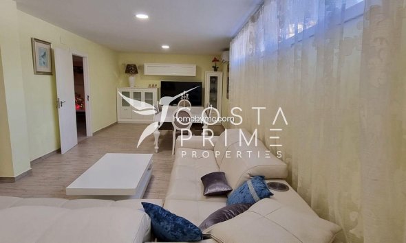 Resale - Villa  - Altea