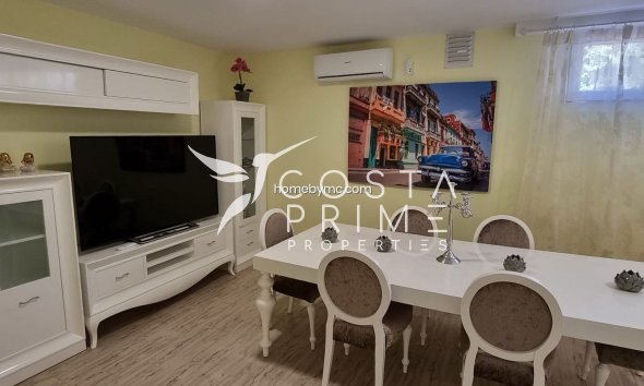 Resale - Villa  - Altea