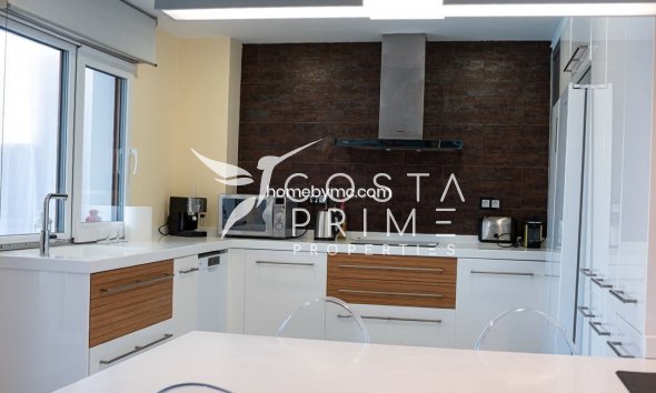 Resale - Villa  - Altea