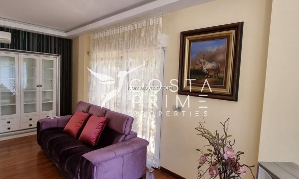 Resale - Villa  - Altea
