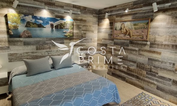 Resale - Villa  - Altea