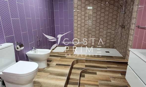 Resale - Villa  - Altea